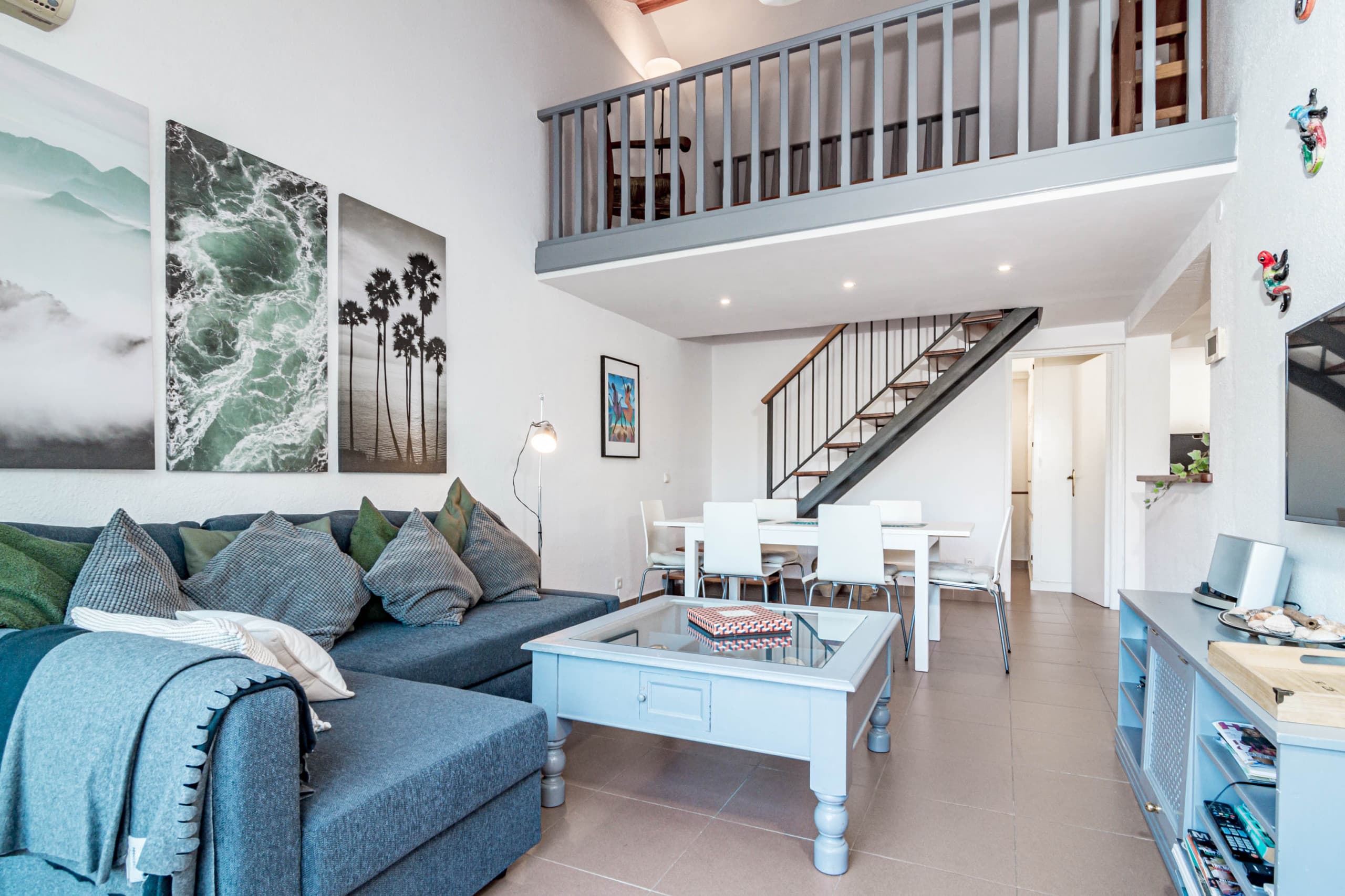 Stunning and Spacious 3 bedroom apartment in popular Puerto Banus close to all needs - Image 6