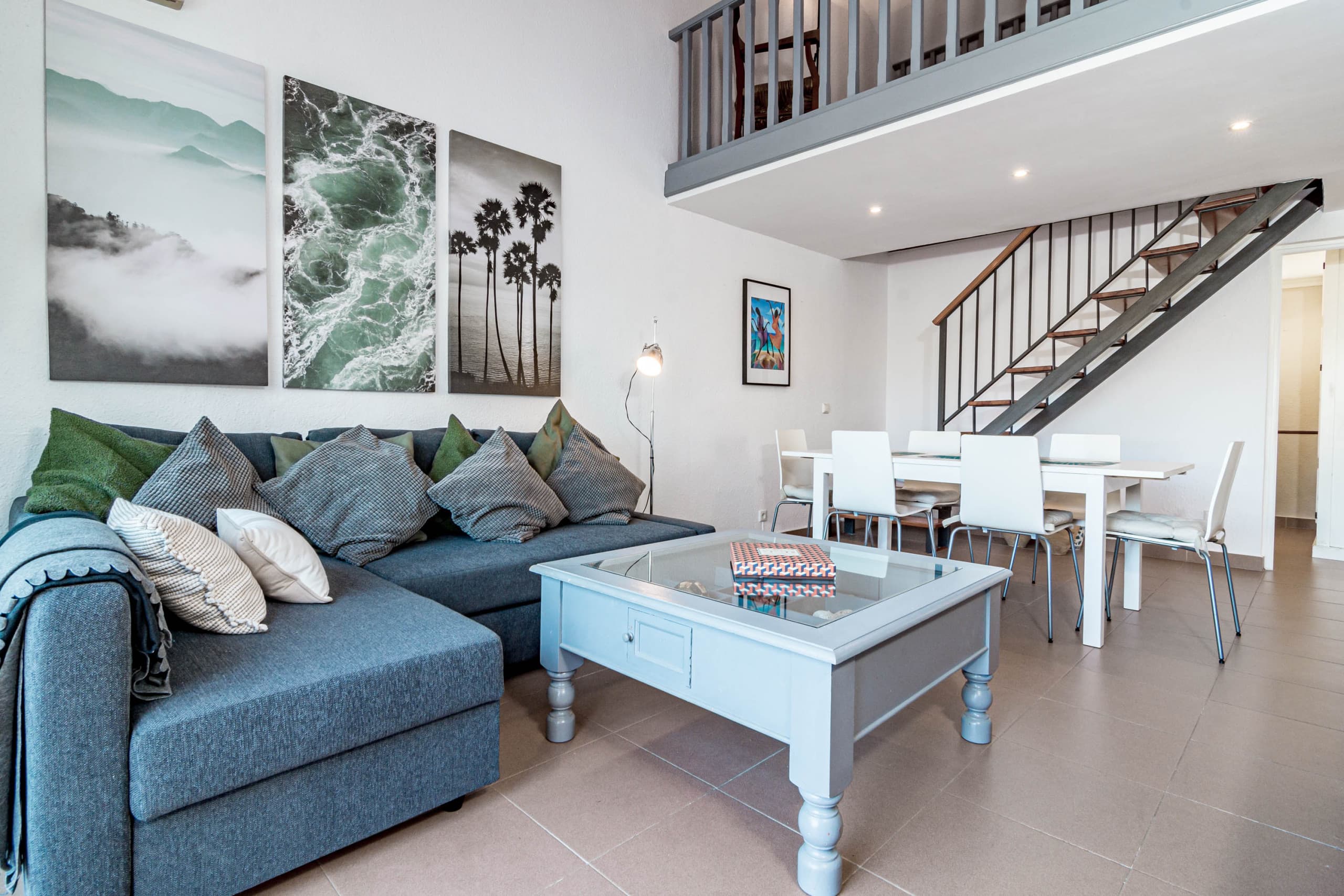 Stunning and Spacious 3 bedroom apartment in popular Puerto Banus close to all needs - Image 7
